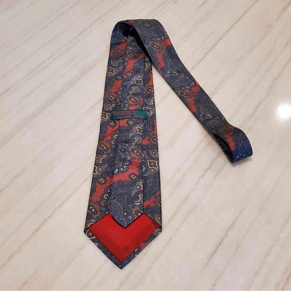 Accent by Isaac Zelcer Navy Red Silk Necktie Ancient Madder